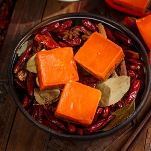 如何定制火鍋底料，重慶火鍋底料專(zhuān)業(yè)生產(chǎn)廠家是關(guān)鍵！
