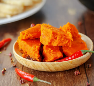 如何挑選最佳重慶火鍋底料？正宗風味鑒別秘籍大公開！