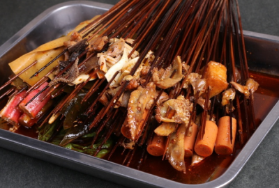 為何選擇重慶串串香底料批發(fā)？?jī)?yōu)勢(shì)分析帶你一探究竟！