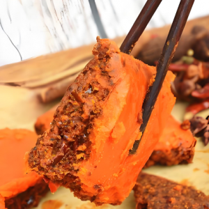 火鍋清油與牛油，風(fēng)味與營(yíng)養(yǎng)究竟有何不同？