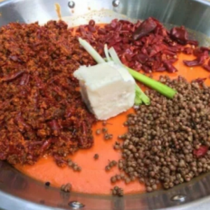 如何尋覓正宗重慶火鍋底料生產(chǎn)廠家？